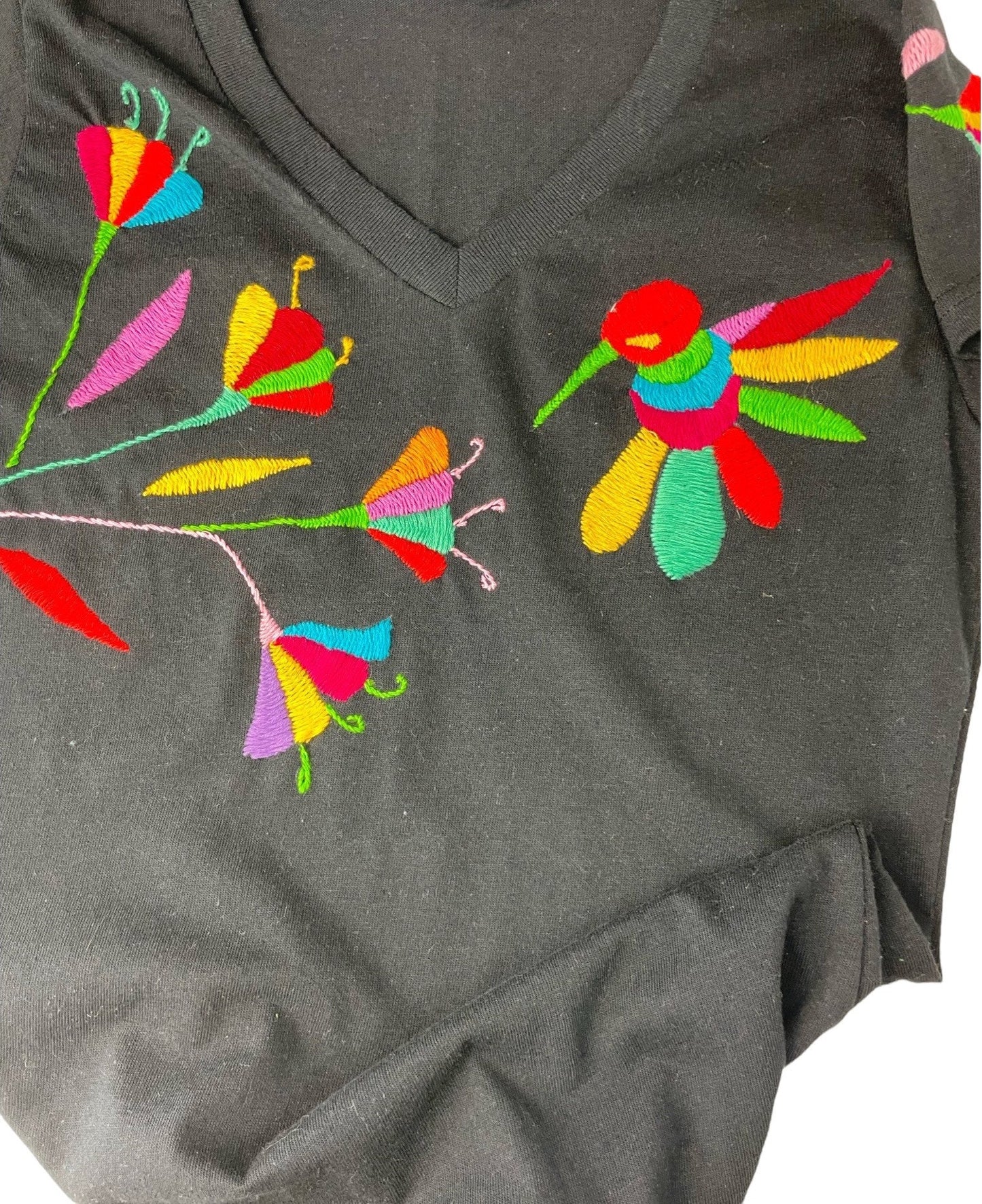 Anna Otomi Embroidered T-shirt